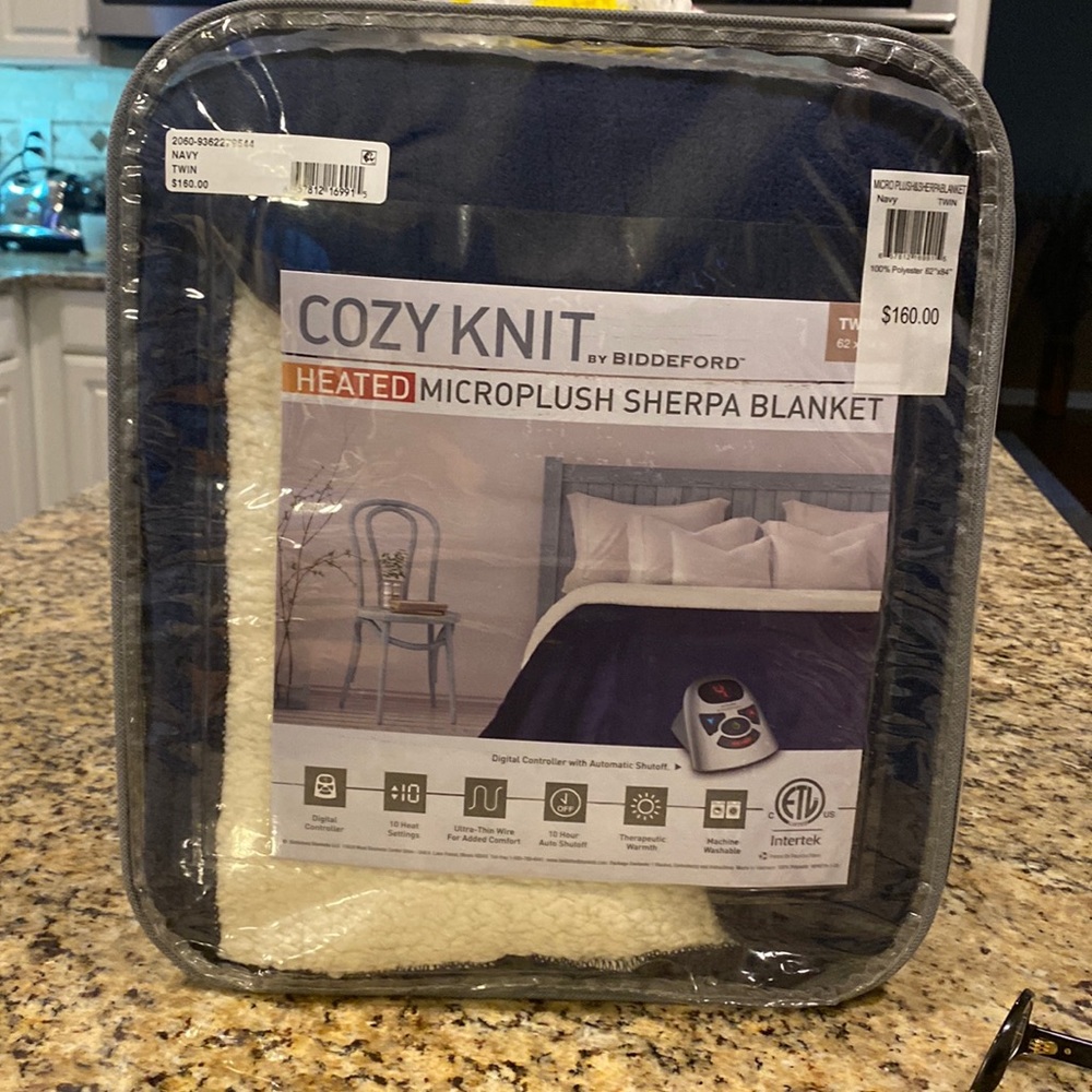 Heated Blanket Microplush Sherpa Blanket Navy and Cream